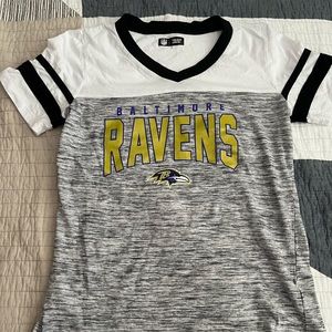 Women’s Baltimore Ravens Tshirt. Size small